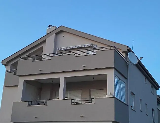 Theros Apartman Bibinje