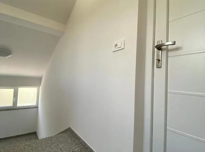 Theros Apartman Bibinje