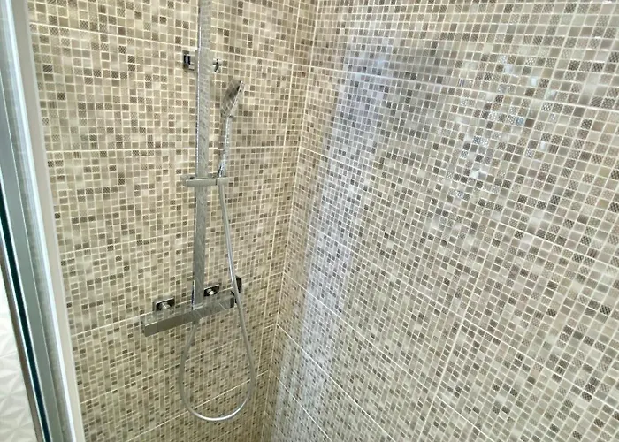 Theros Апартаменты Бибинье